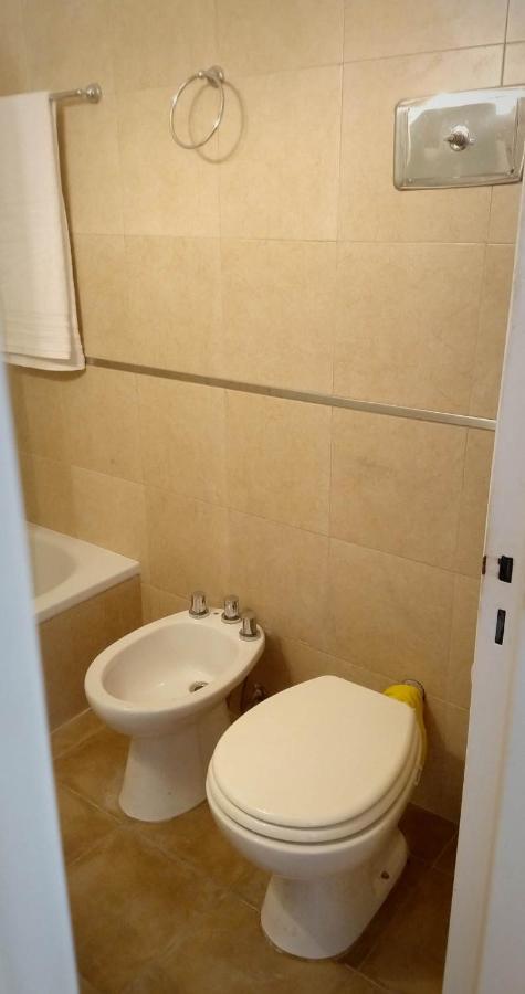 Апартаменты Depto 2 Ambientes Muy Luminoso Con Wifi Y Vista A La Plaza Буэнос-Айрес Экстерьер фото